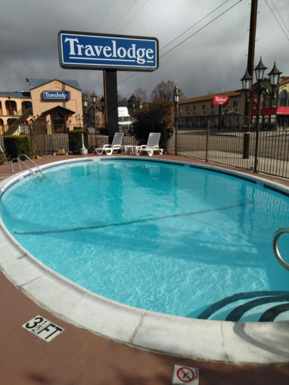 Travelodge By Wyndham Bishop Exterior foto
